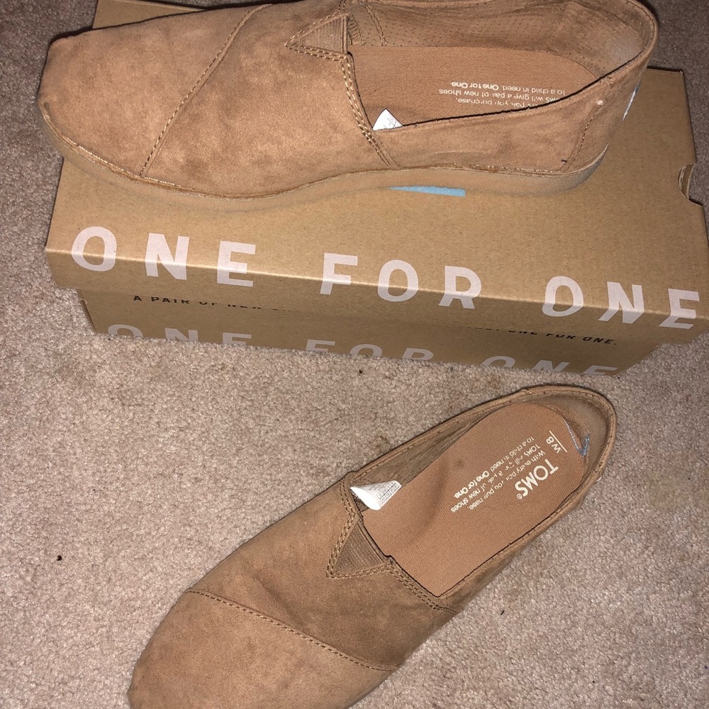Toms